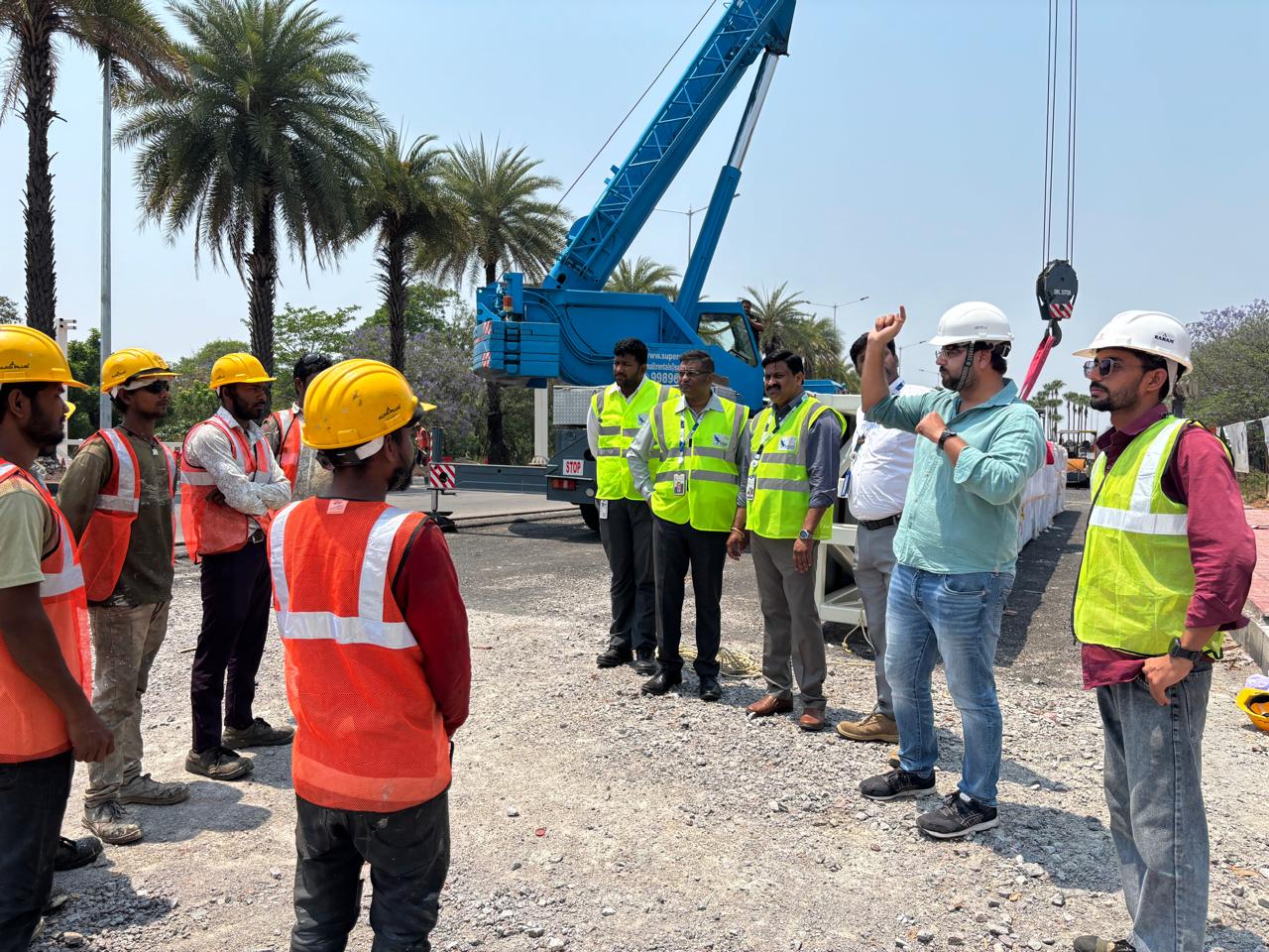 Traffic infrastructure safety delineators
