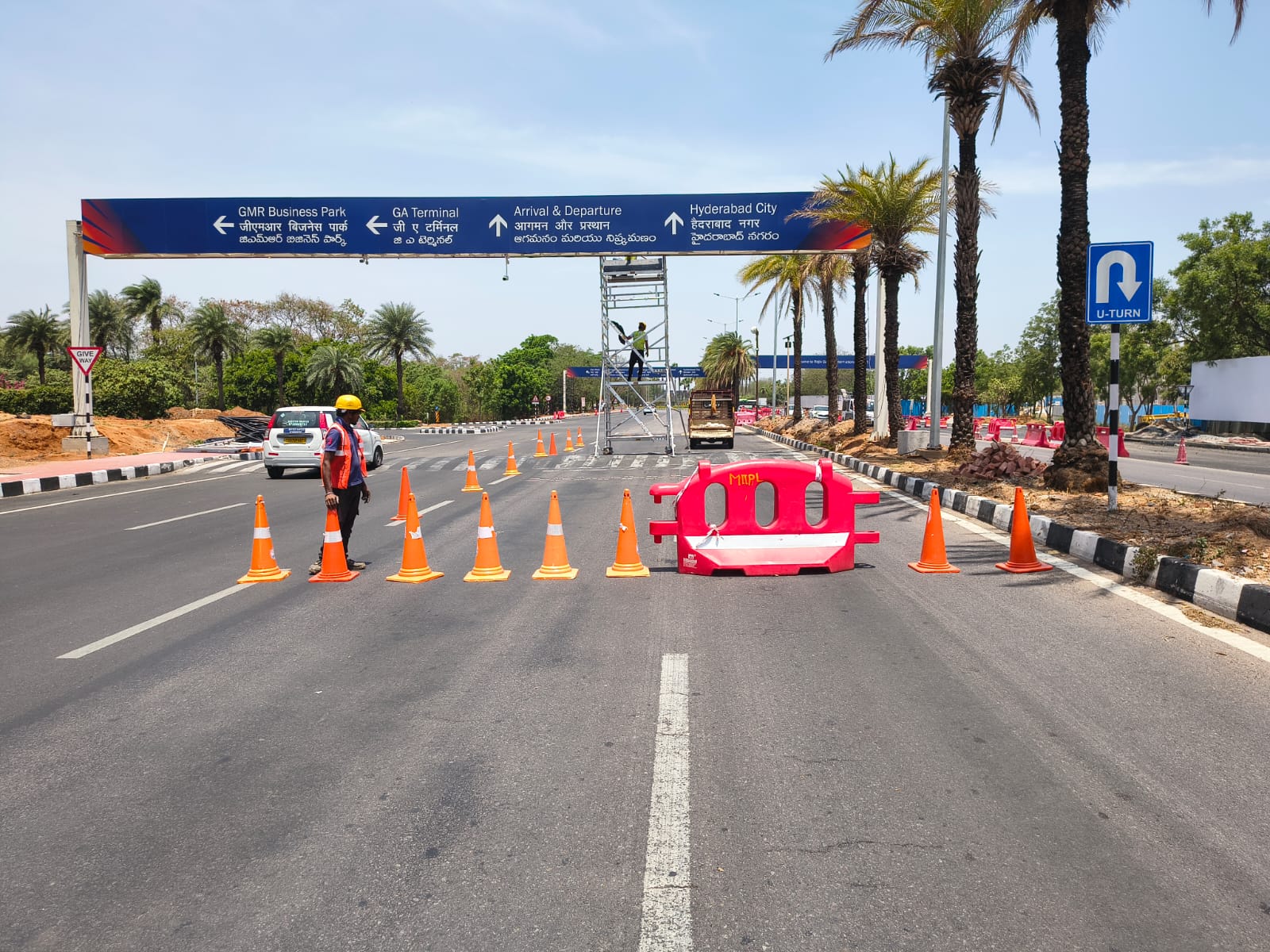 Gantry Signages – GMR Hyderabad Airport